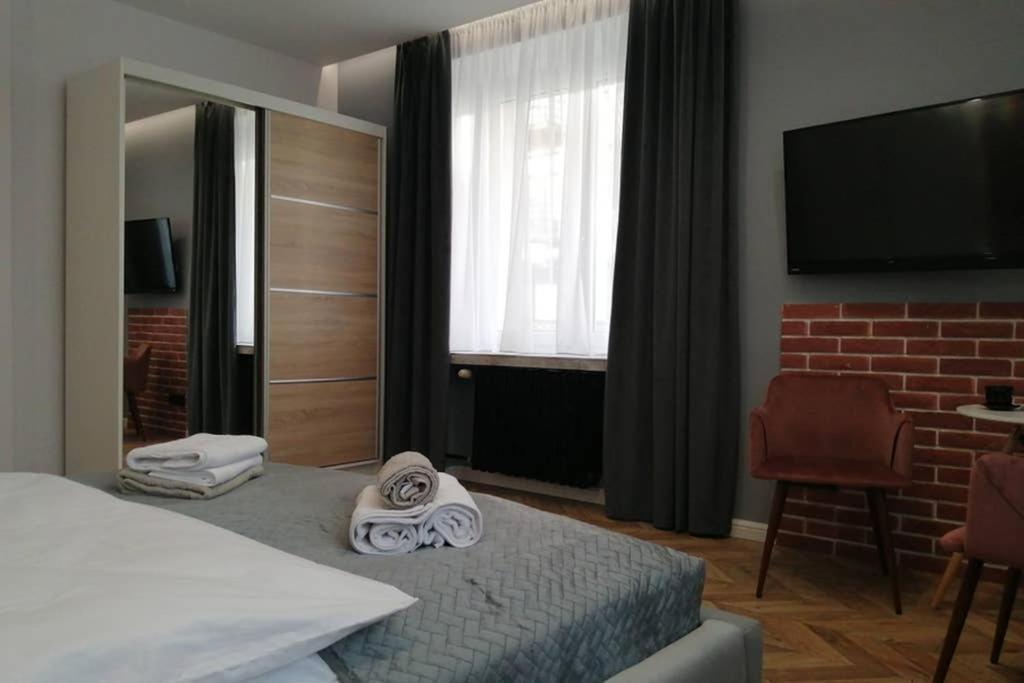 צ'סטוצ'ובה Apartament Lucy - Scisle Centrum Czestochowy מראה חיצוני תמונה