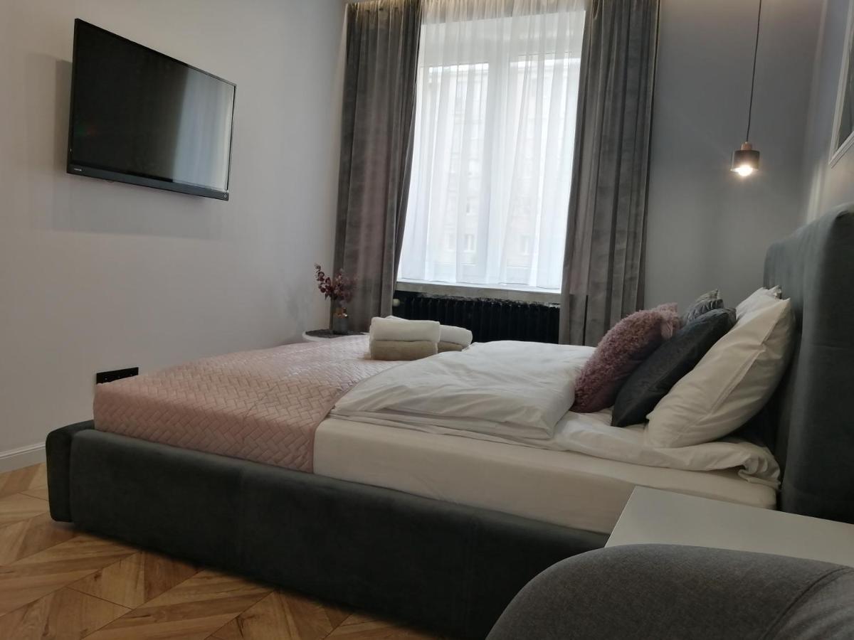 צ'סטוצ'ובה Apartament Lucy - Scisle Centrum Czestochowy מראה חיצוני תמונה