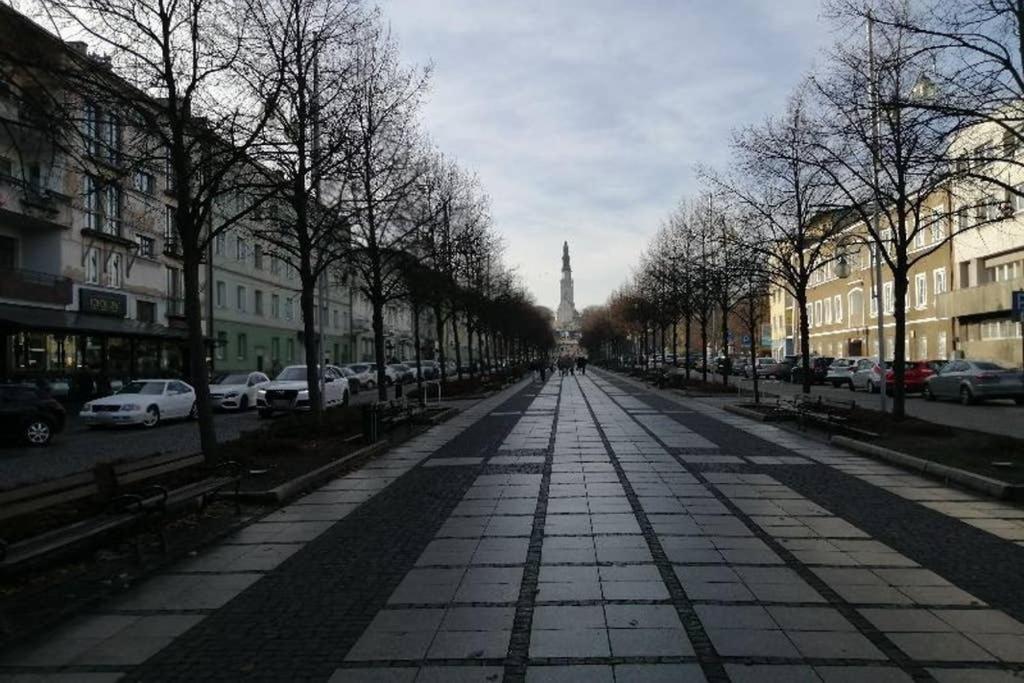 צ'סטוצ'ובה Apartament Lucy - Scisle Centrum Czestochowy מראה חיצוני תמונה