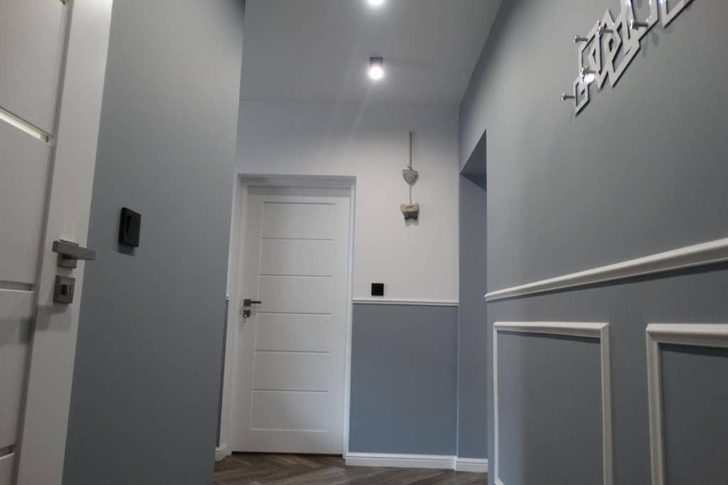 צ'סטוצ'ובה Apartament Lucy - Scisle Centrum Czestochowy מראה חיצוני תמונה