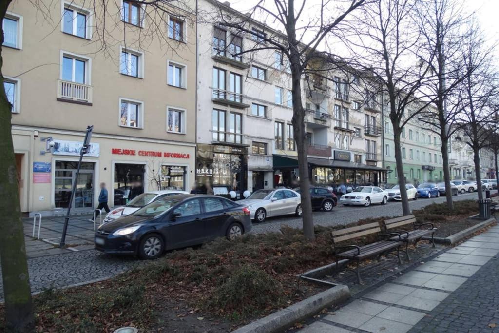 צ'סטוצ'ובה Apartament Lucy - Scisle Centrum Czestochowy מראה חיצוני תמונה