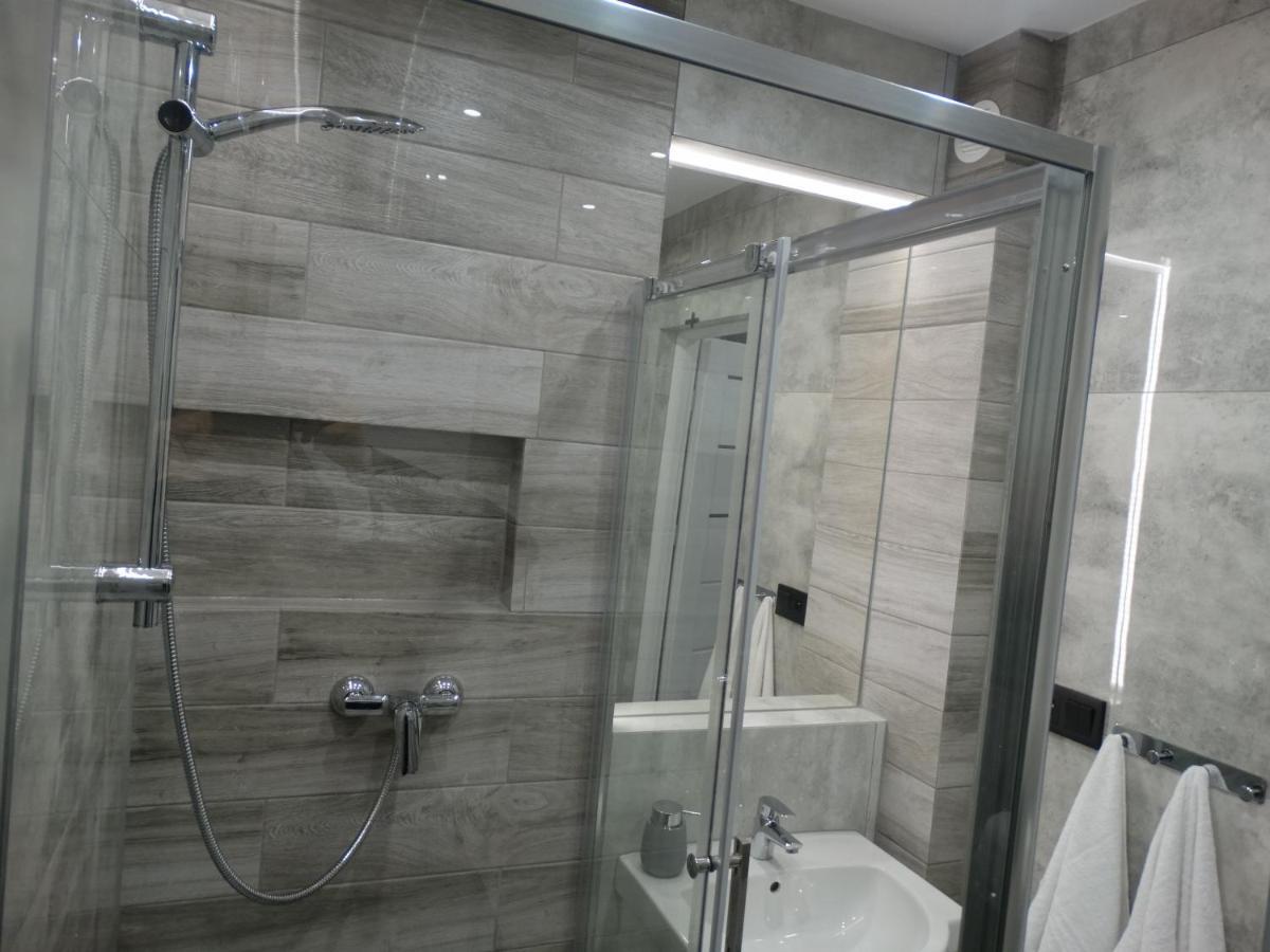 צ'סטוצ'ובה Apartament Lucy - Scisle Centrum Czestochowy מראה חיצוני תמונה